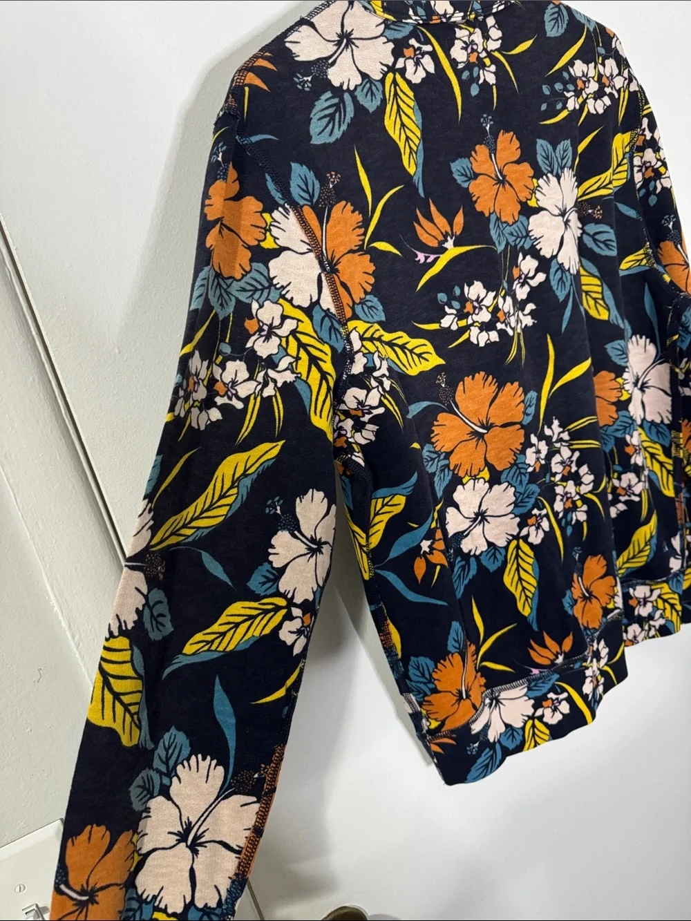 J. Crew Men’s Medium Navy Floral Crewneck Sweatshirt NWT